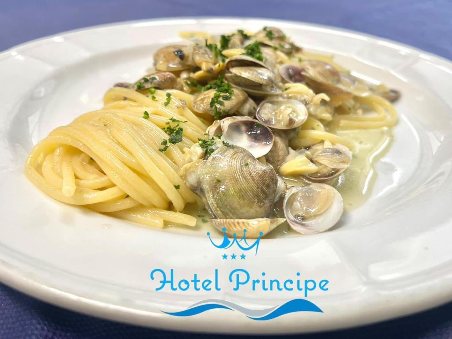 Hotel Principe Белариа-Игеа Марина Екстериор снимка