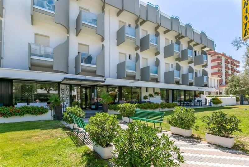 Hotel Principe Белариа-Игеа Марина Екстериор снимка