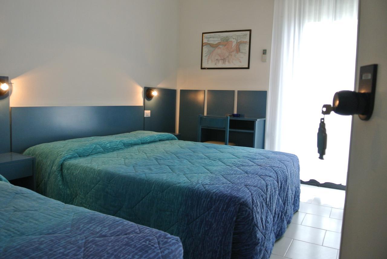 Hotel Principe Белариа-Игеа Марина Екстериор снимка
